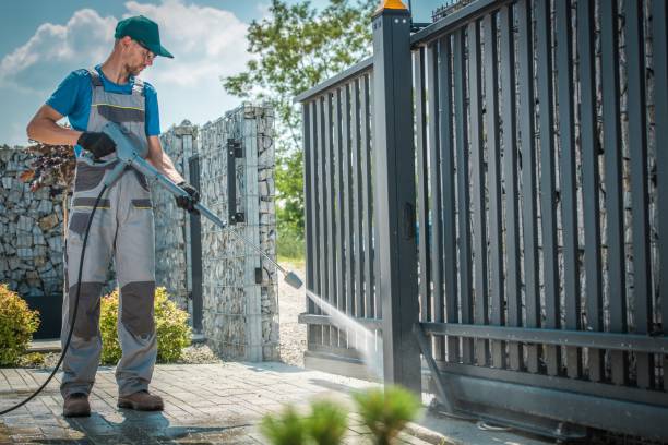 Best Pool Deck Cleaning  in Woodcreek, TX